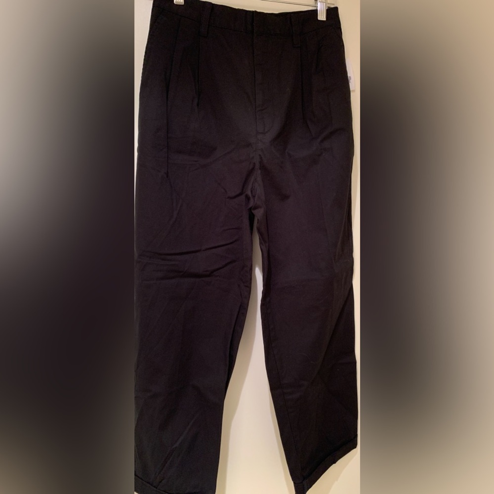 GAP - Women's Garmet-Dyed Khakis (black, size-6)
